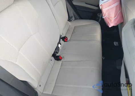 2018 Subaru Impreza 2.0I Premium z USA, uszkodzony, nr VIN 4S3GTAB66J3729195